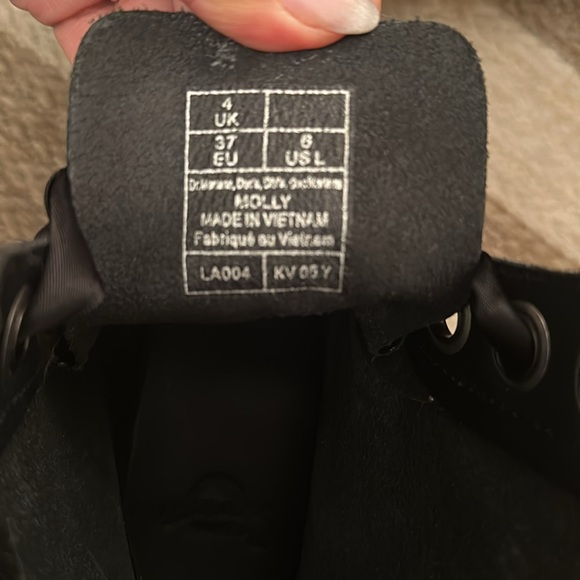 Dr. Martens - Molly - Black Platform Leather Boots - Picture 6 of 6